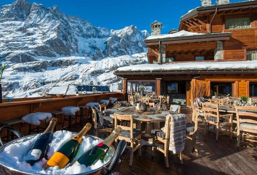 ホテル Principe Delle Nevi