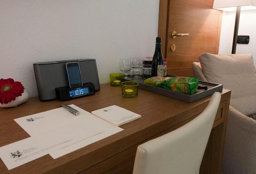 ホテル Principe Delle Nevi