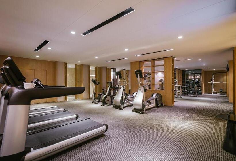 בית מלון כפרי Pullman Shanghai Jing An