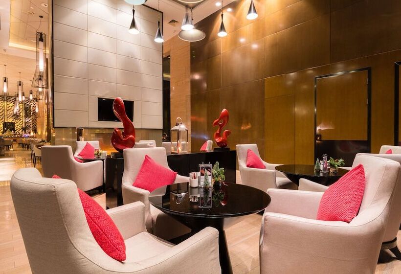 בית מלון כפרי Pullman Shanghai Jing An