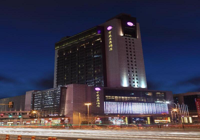 בית מלון כפרי Pullman Shanghai Jing An