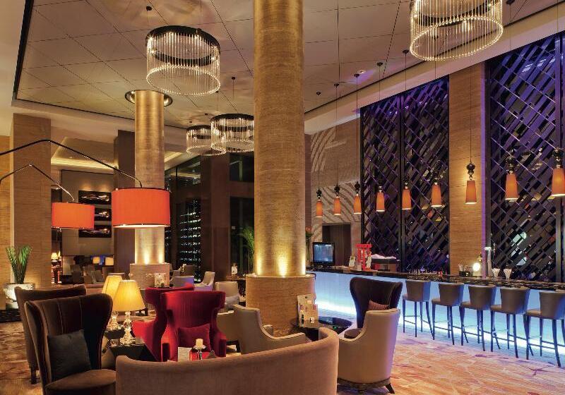 בית מלון כפרי Pullman Shanghai Jing An