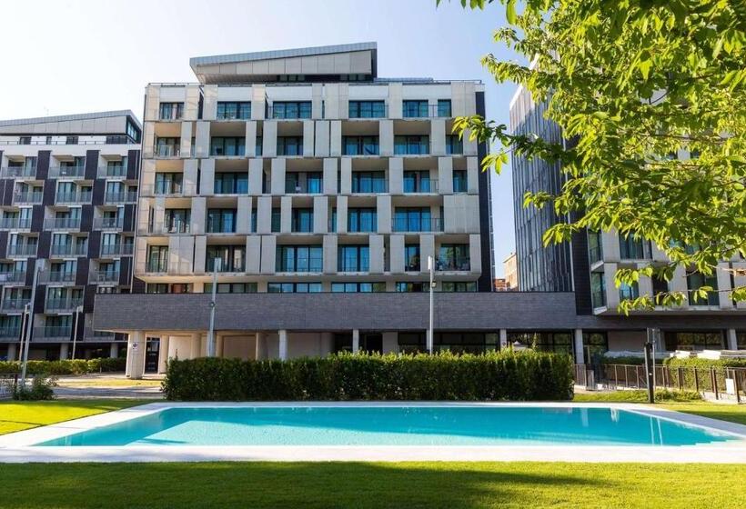 هتل Ramada Plaza by Wyndham Milano