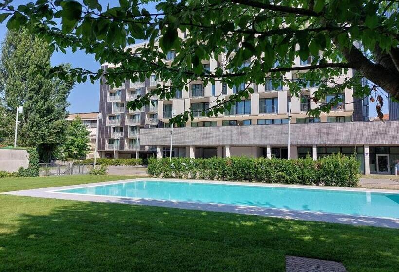 هتل Ramada Plaza by Wyndham Milano