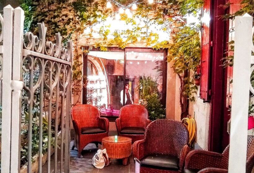 酒店 Hôtel Renaissance