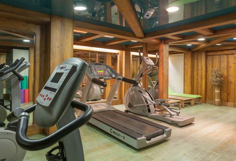 هتل Residence Pierre & Vacances Premium La Ginabelle