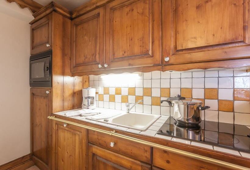 هتل Residence Pierre & Vacances Premium La Ginabelle