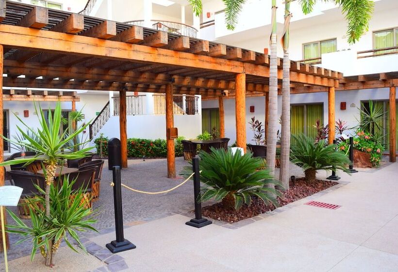 هتل Santa Fe Loreto by Villa Group