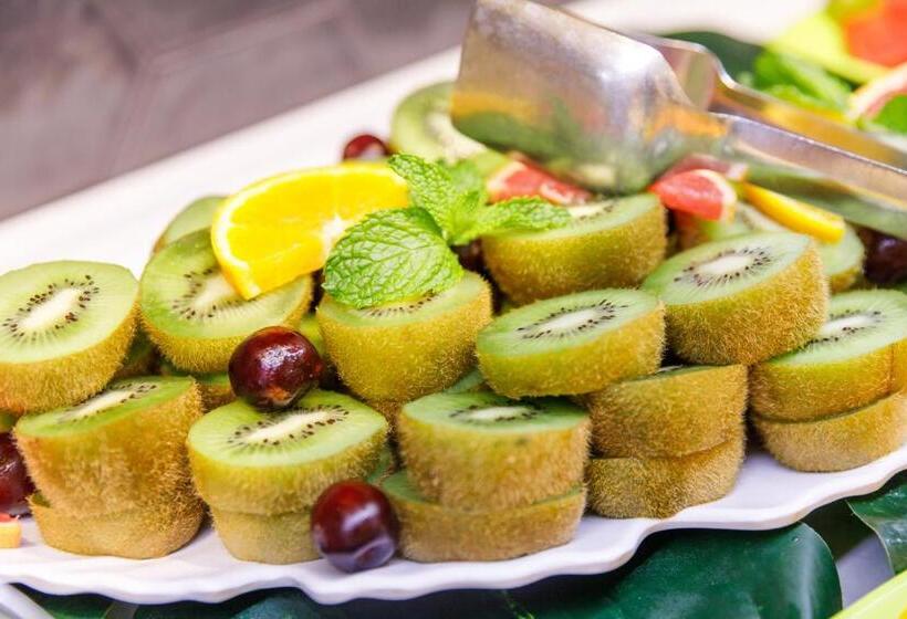 هتل Santa Monica Suites