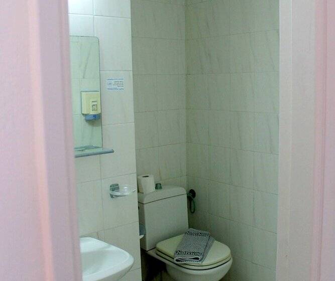 בית מלון כפרי Savoy