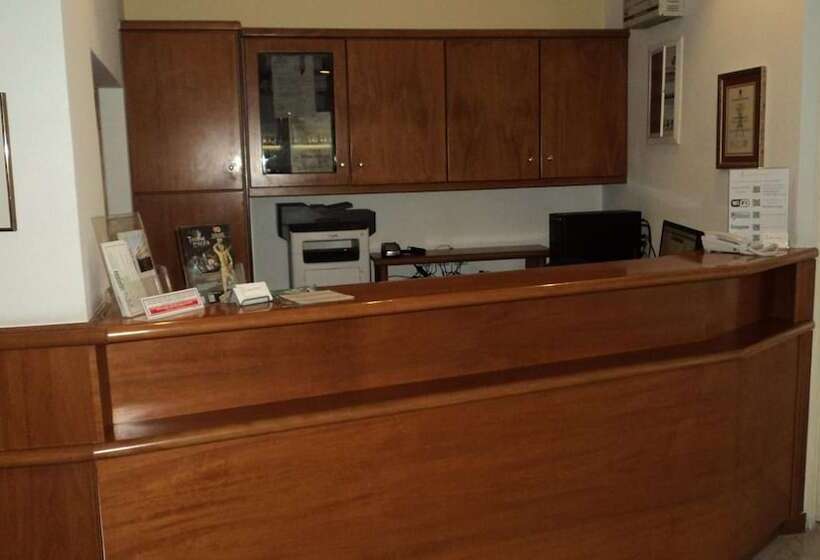 בית מלון כפרי Savoy