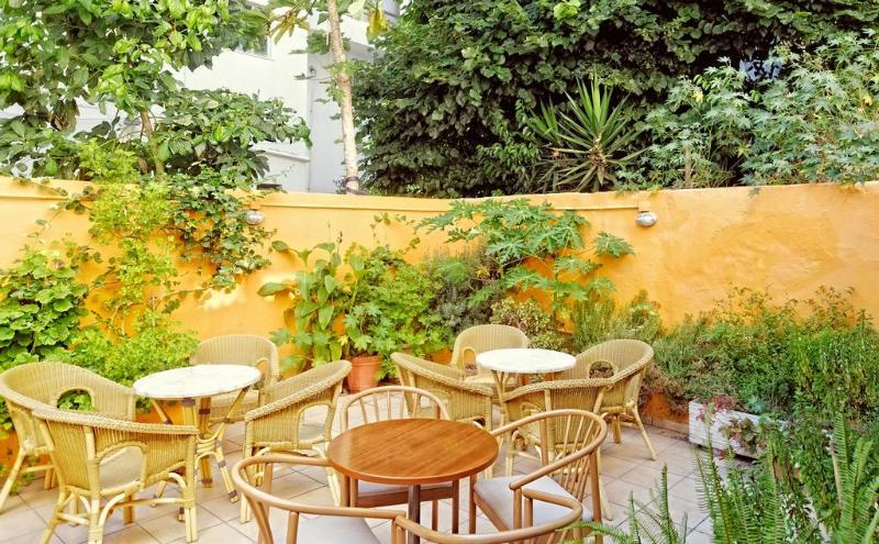 בית מלון כפרי Savoy