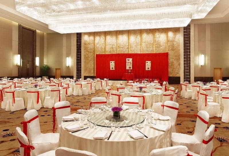 Отель Sheraton Wuxi Binhu