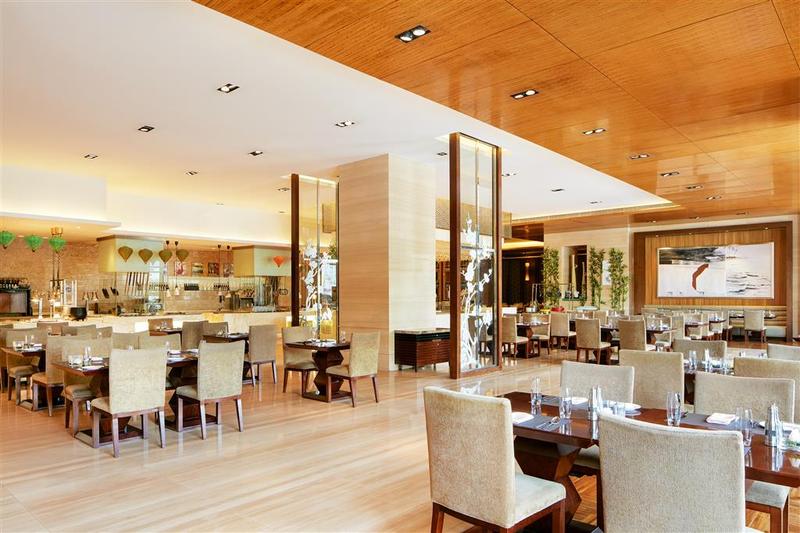 Отель Sheraton Wuxi Binhu