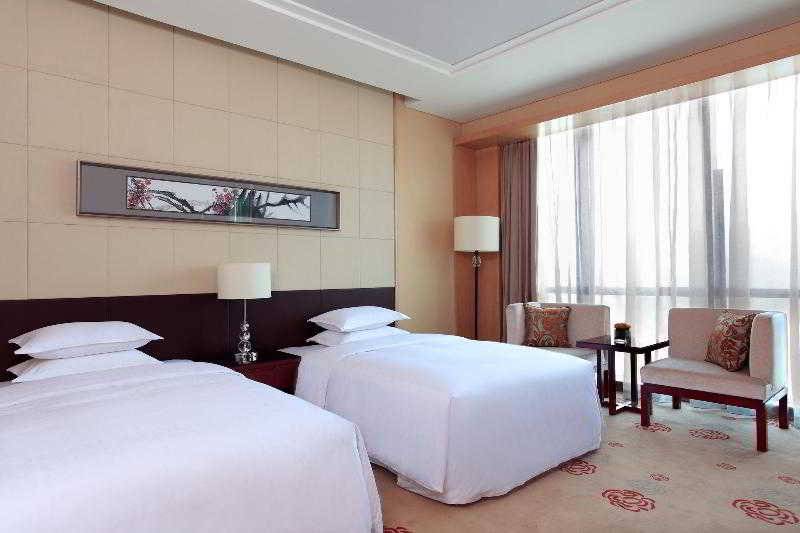 Отель Sheraton Wuxi Binhu