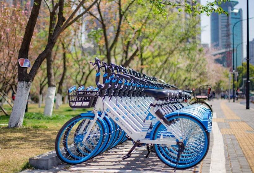 Отель Sheraton Wuxi Binhu