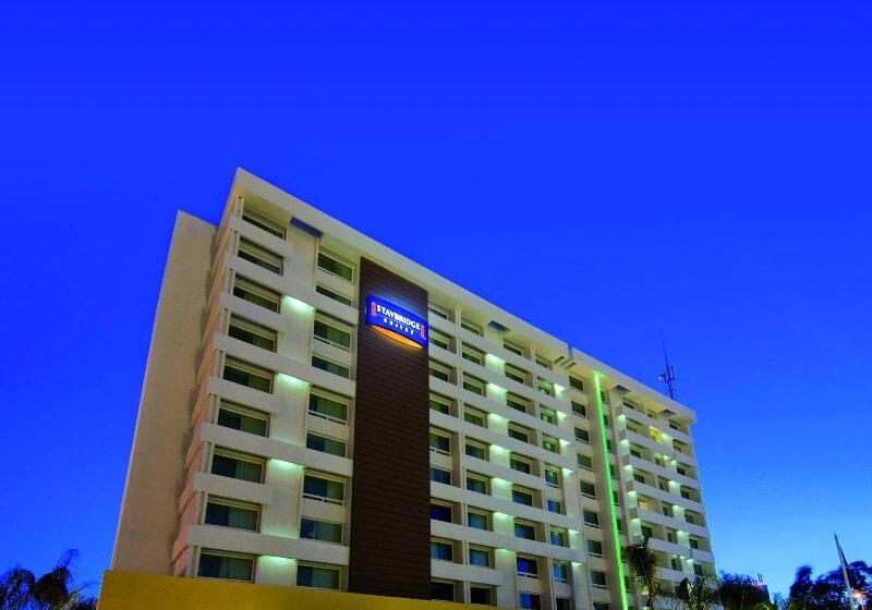 호텔 Staybridge Suites Guadalajara Expo, An Ihg