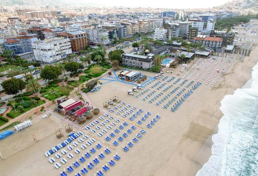 Tac Premier Hotel & Spa