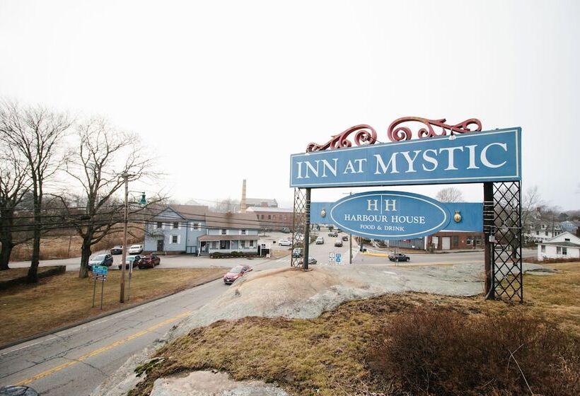 هتل The Inn At Mystic