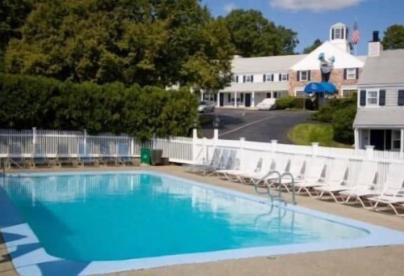 هتل The Inn At Mystic