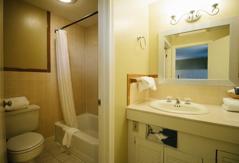 هتل The Inn At Mystic