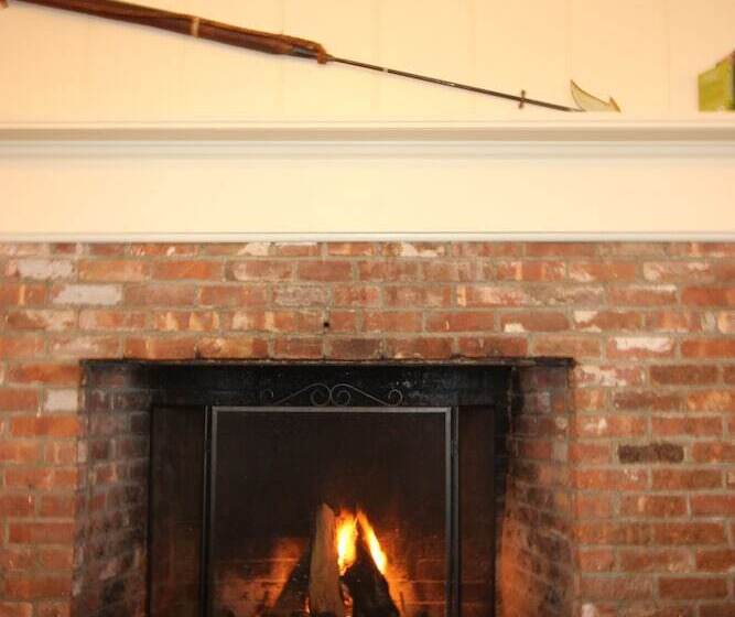 هتل The Inn At Mystic