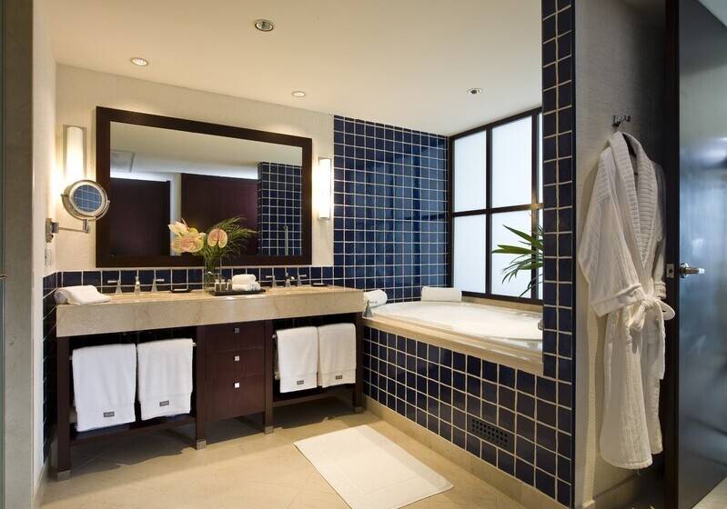 בית מלון כפרי The Westin Lagunamar Ocean Resort Villas & Spa Cancun