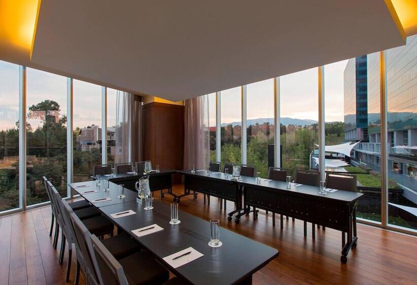 Отель The Westin Santa Fe, Mexico City