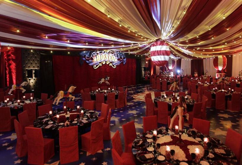 Отель The Westin Santa Fe, Mexico City