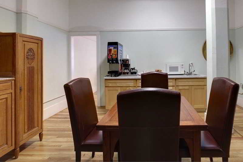 בית מלון כפרי Vantaggio Suites Garland