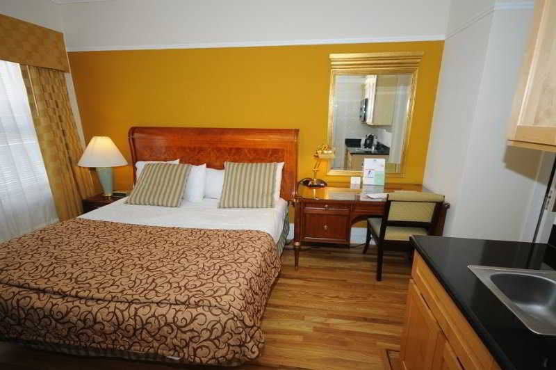 בית מלון כפרי Vantaggio Suites Garland