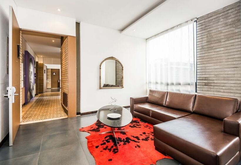 هتل Viaggio Nueve Trez