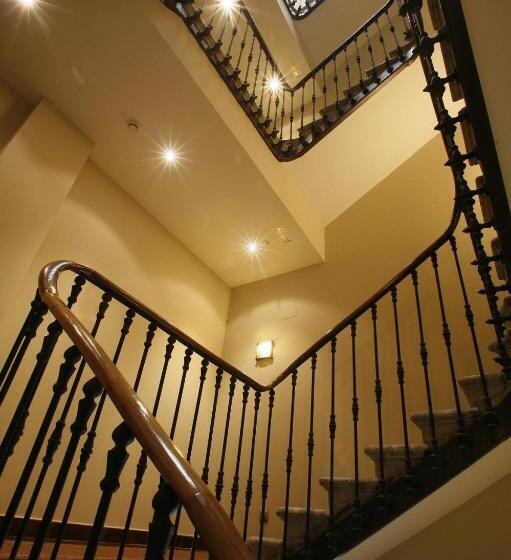 هتل Villa De Aranda