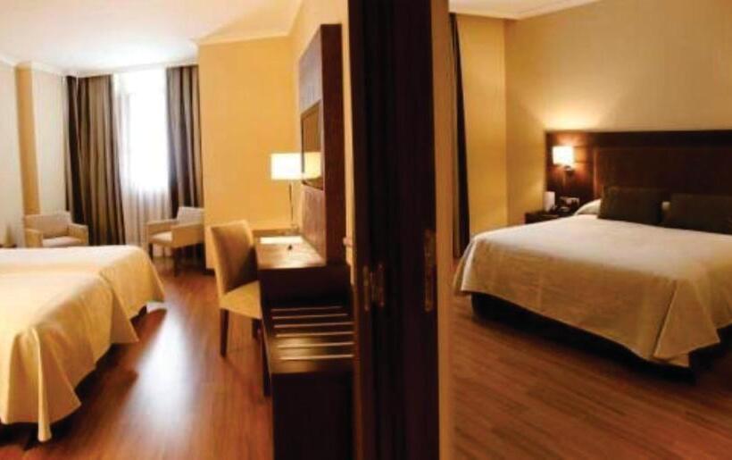 هتل Villa De Aranda