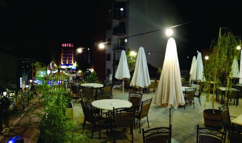 هتل Villa De Aranda