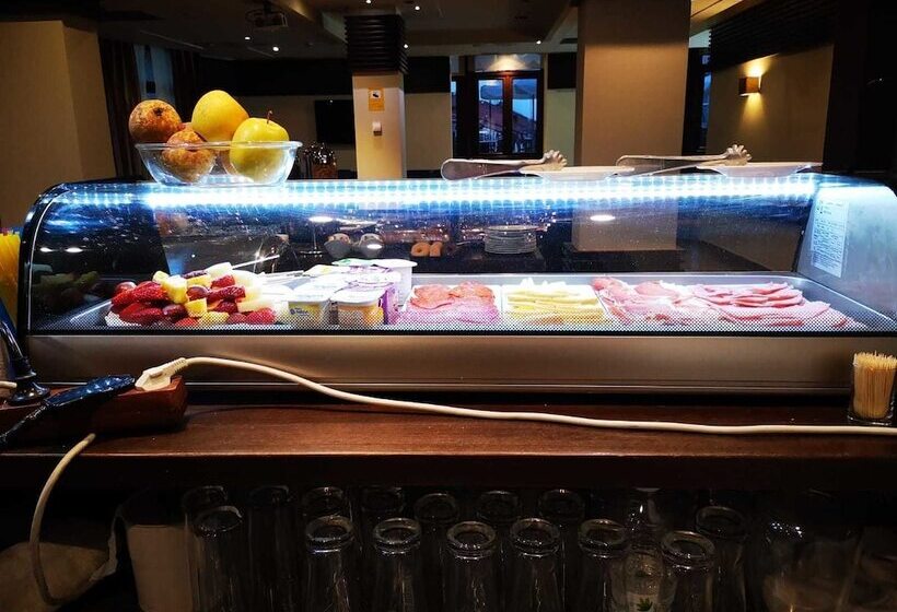 هتل Villa De Aranda