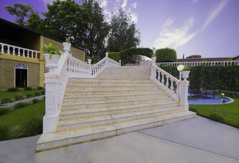 Villas Del Sol Hotel & Bungalows