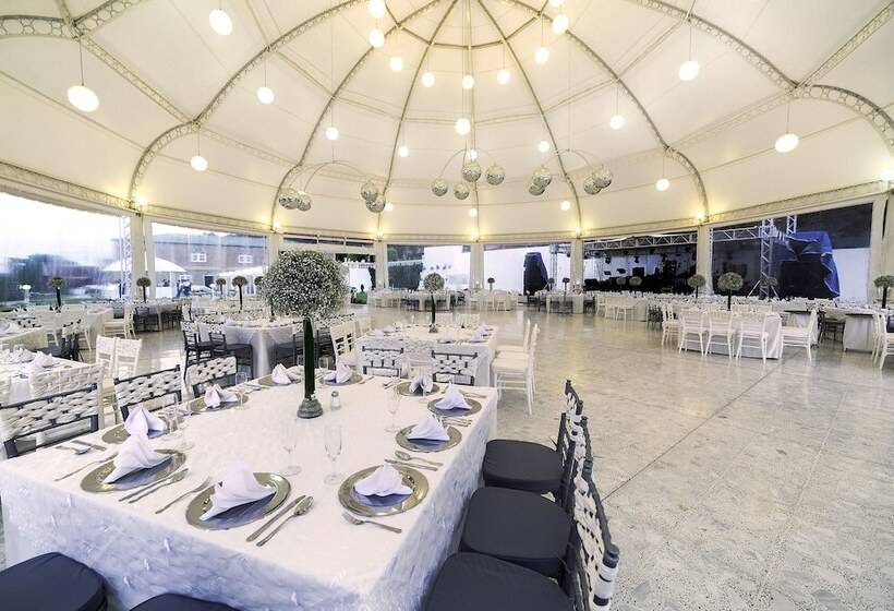 Villas Del Sol Hotel & Bungalows