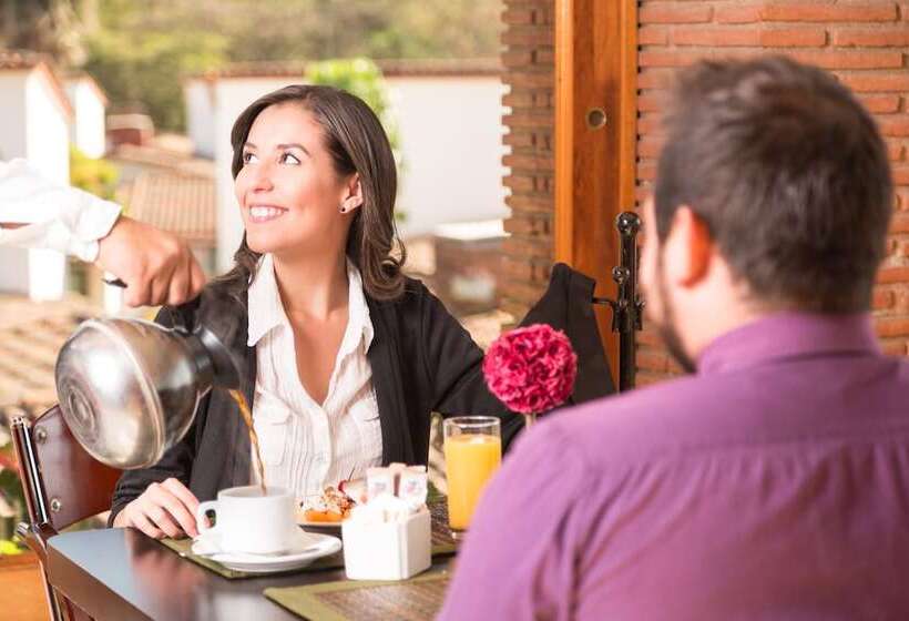 Villas Del Sol Hotel & Bungalows