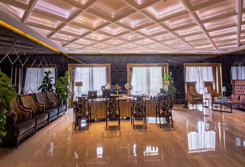 Отель Wyndham Grand Plaza Royale Furongguo Changsha