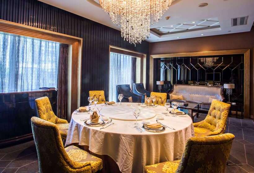 Отель Wyndham Grand Plaza Royale Furongguo Changsha