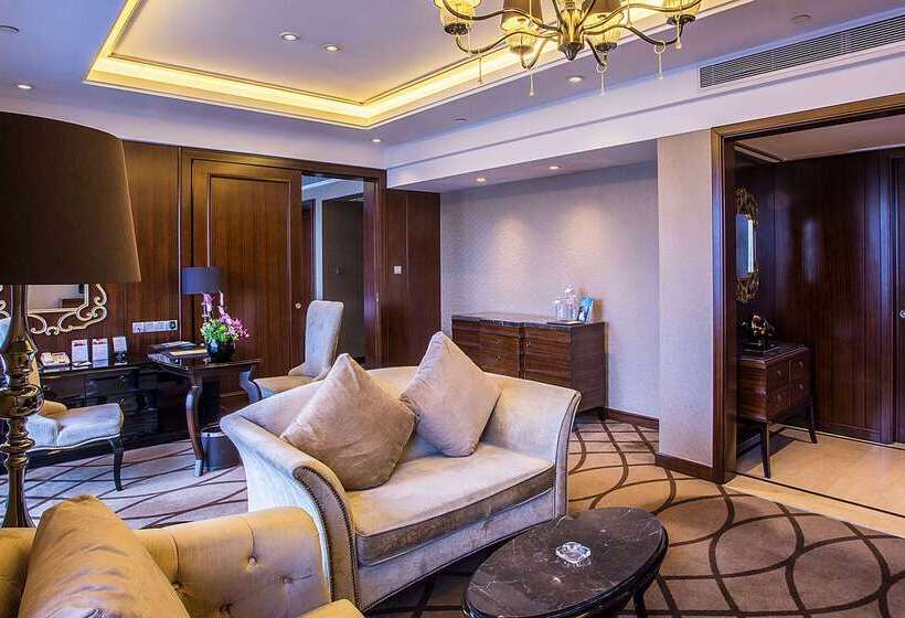 Отель Wyndham Grand Plaza Royale Furongguo Changsha