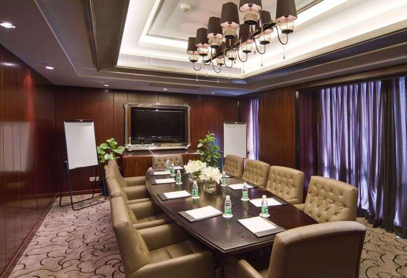 Отель Wyndham Grand Plaza Royale Furongguo Changsha