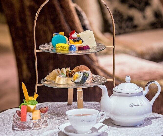 Отель Wyndham Grand Plaza Royale Furongguo Changsha