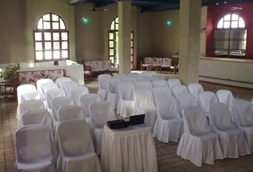 Отель Zihua Caracol