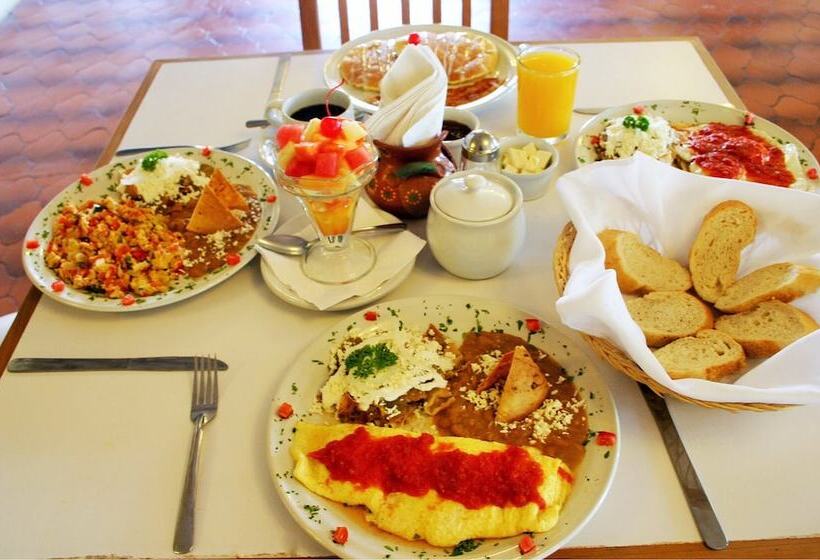 Отель Zihua Caracol