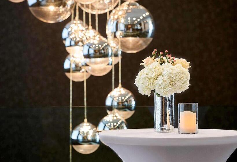 Novotel Toronto Vaughan Centre