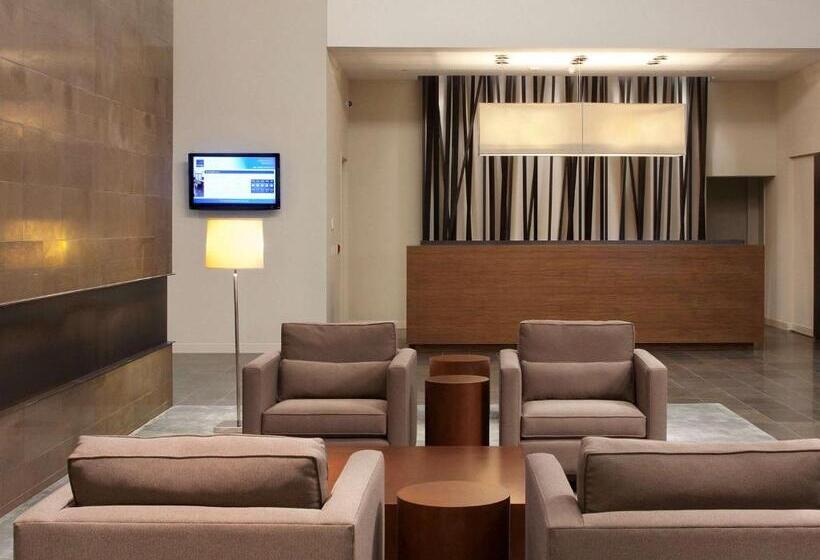 Novotel Toronto Vaughan Centre