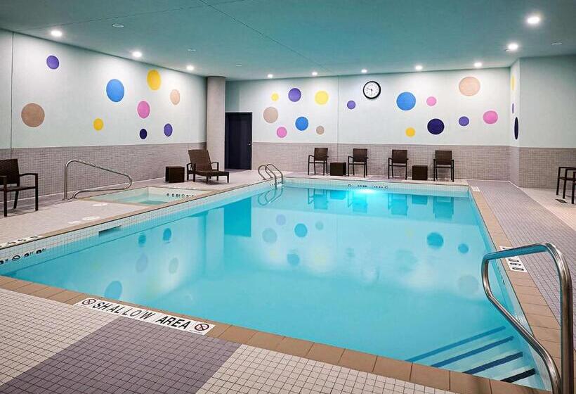 Novotel Toronto Vaughan Centre