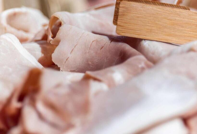 Novotel Toronto Vaughan Centre